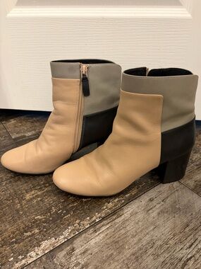 COLE HAAN Women’s Colorblock Leather Ankle Boots - GENUINE LEATHER